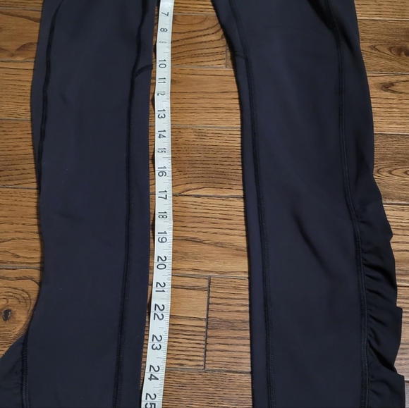 Lululemon Leggings, rouched legs, practically new,worn 2-3 times exc. condition. - Picture 9 of 11